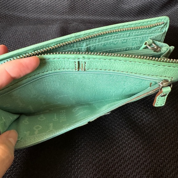 FOSSIL MADDOX Mint Green Leather Handbag and Wallet Set - Picture 16 of 16